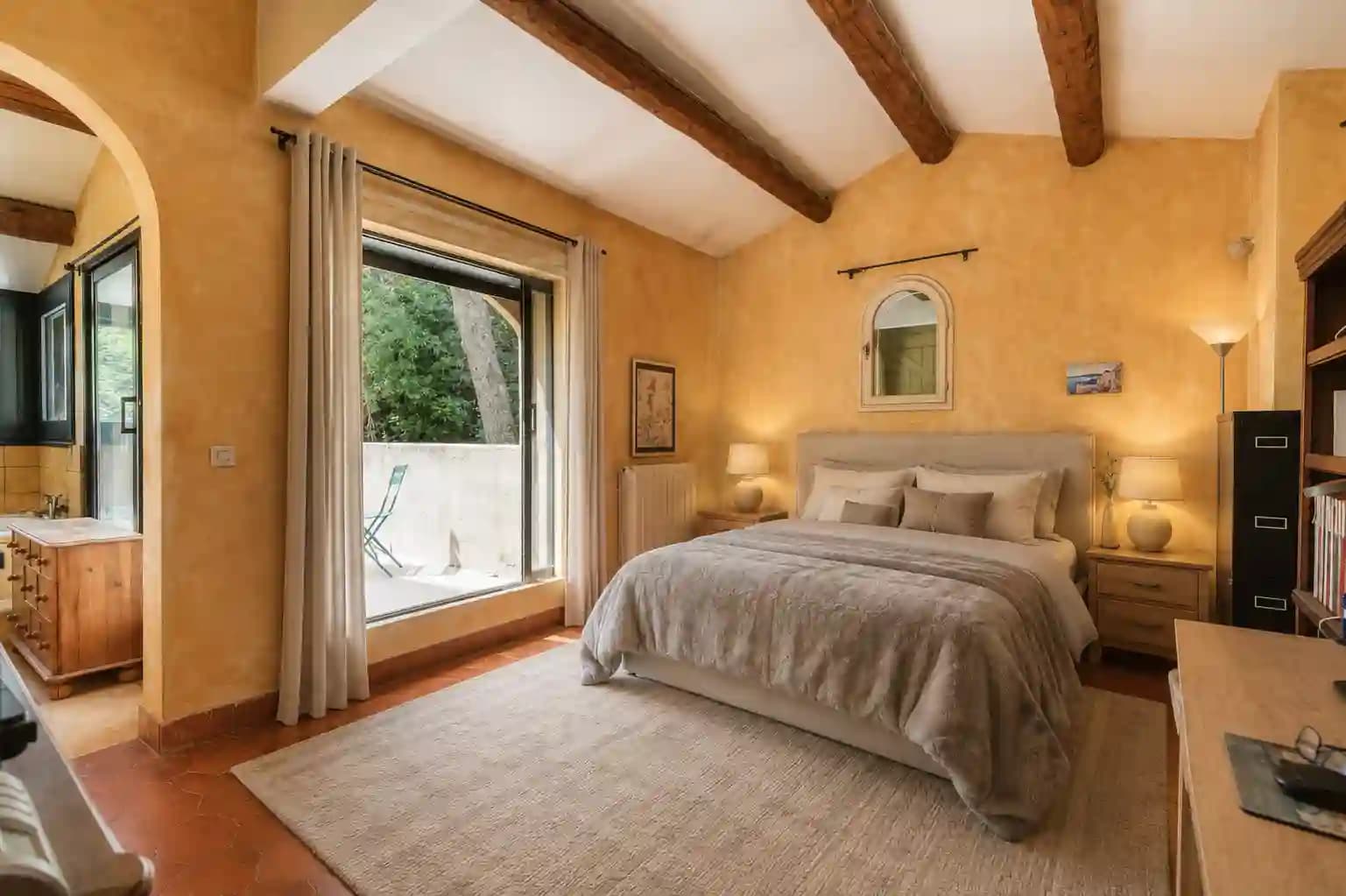 Bedroom — Provençal charm and authentic terracotta tiles