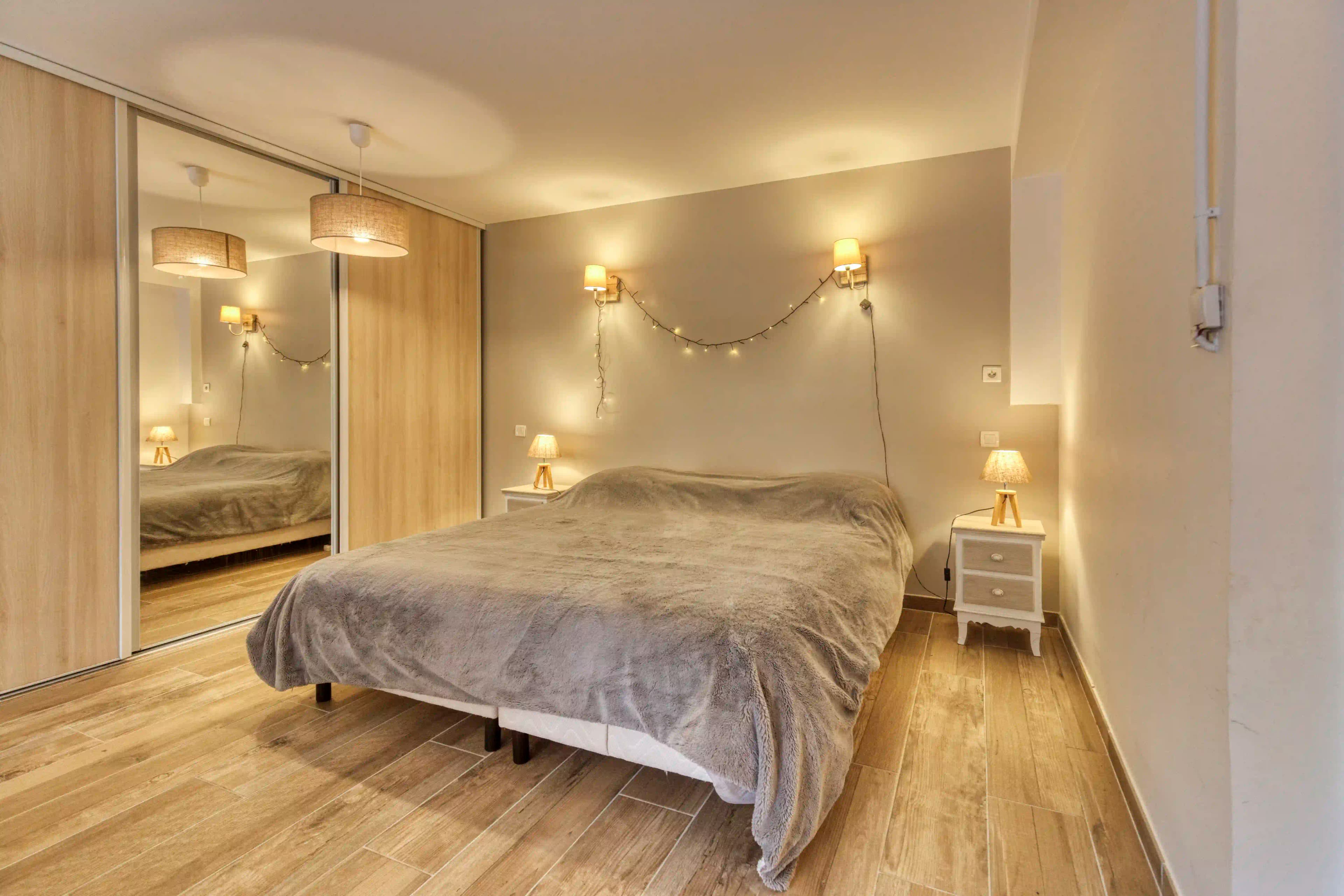 Bedroom — Warm and restful atmosphere